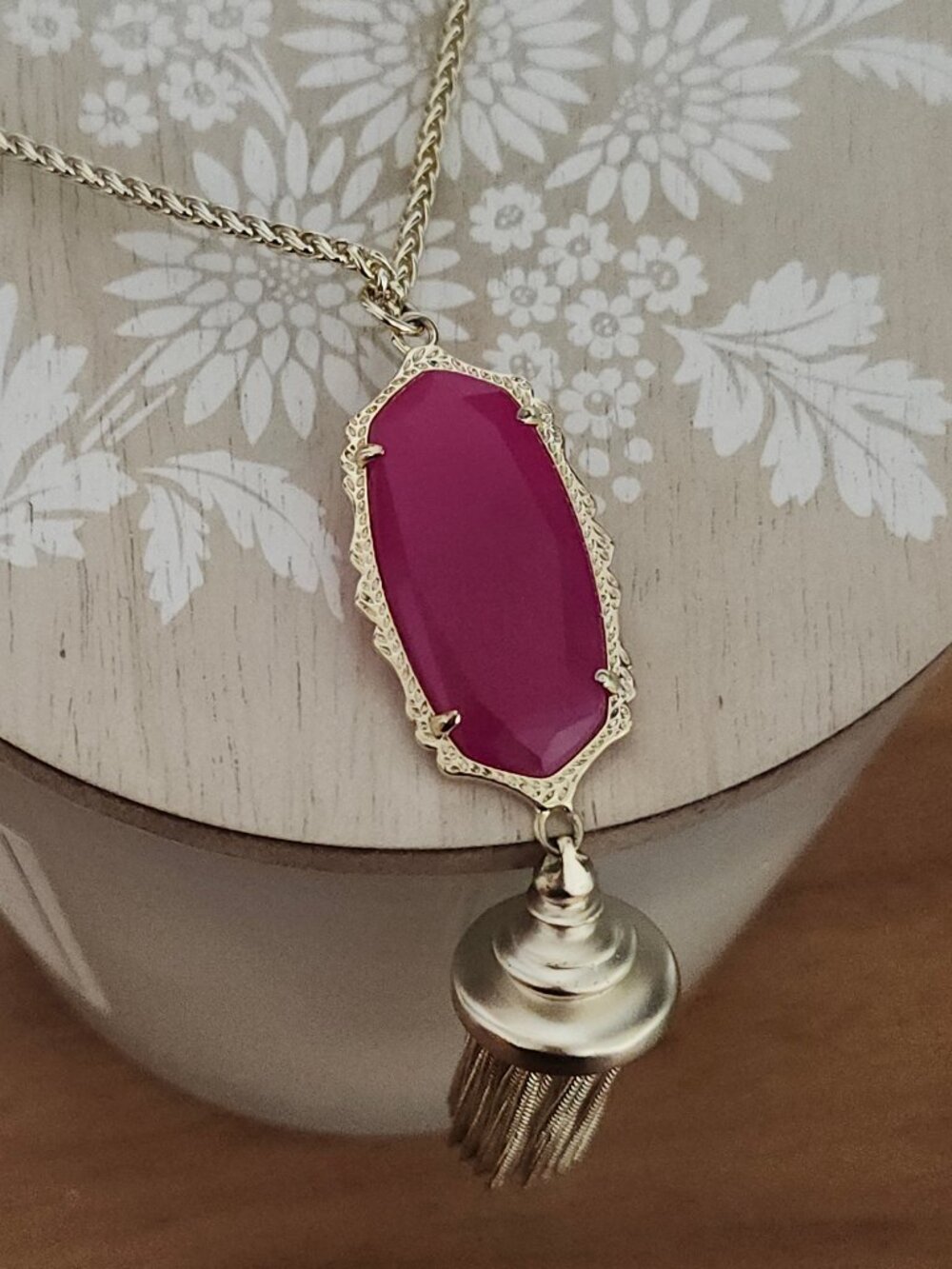 Kendra Scott Pink Agate Tassel Gold Pendant Necklace
